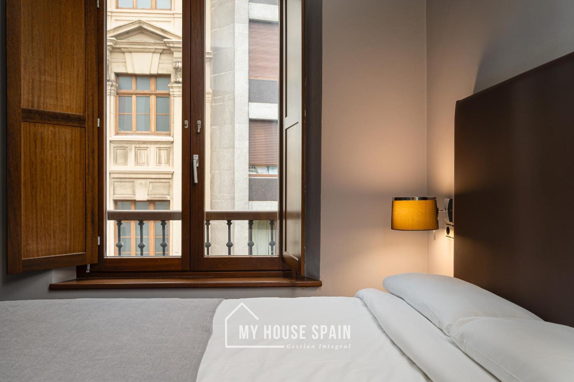 Apartamentos Moros 41 Gijon Bagian luar foto