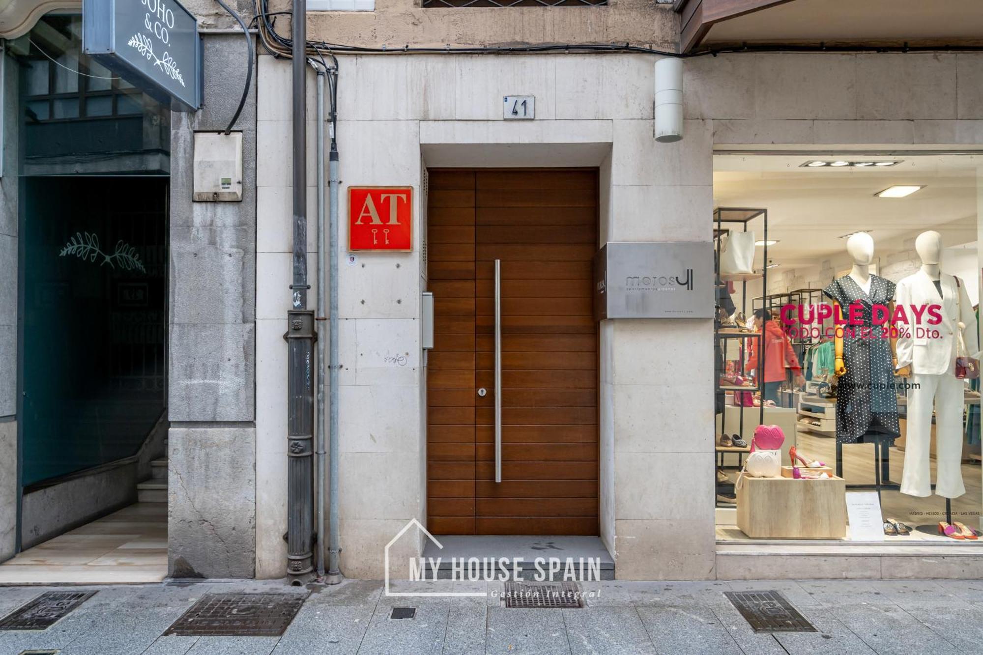Apartamentos Moros 41 Gijon Bagian luar foto